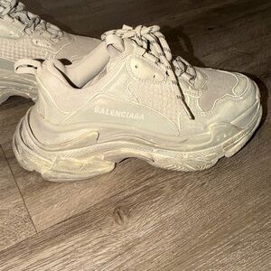 Balenciaga Women's Off-White Sneakers